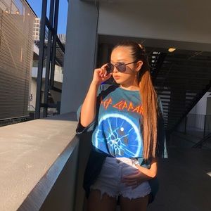 Def Leppard Oversized Tee